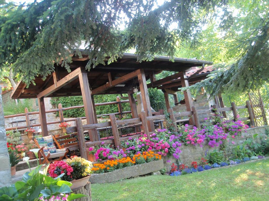 Agriturismo Flora Chiusi della Verna Zewnętrze zdjęcie